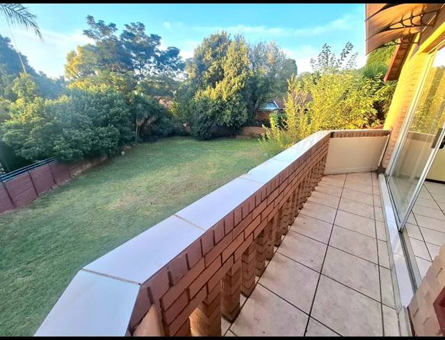 5 BEDROOM HOUSE FOR SALE IN FAERIE GLEN